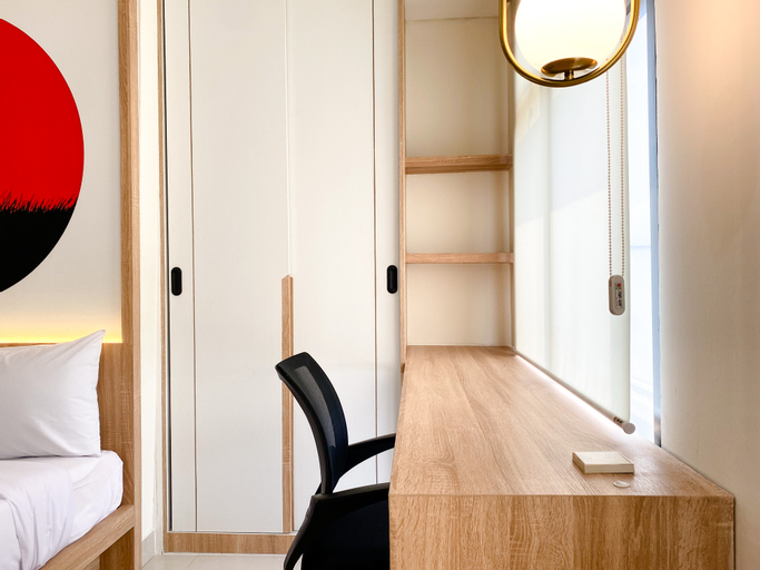 Bedroom 5, Simply Look Studio Room Pollux Chadstone Apartment By Travelio, Cikarang