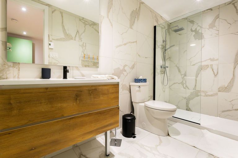 Bathroom 4, Les Lofts St-Roch by Les Lofts Vieux-Quebec, Communauté-Urbaine-de-Québec