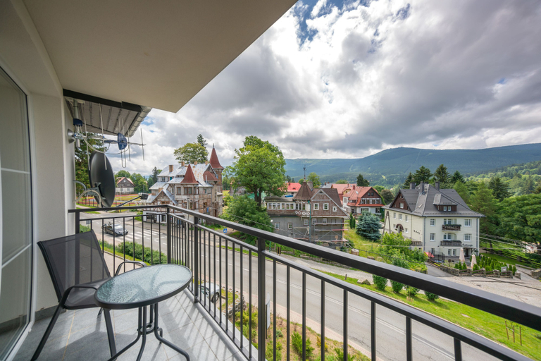 Others 5, RentPlanet - Apartamenty Dworcowa, Jelenia Góra