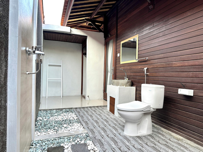 Bathroom 7