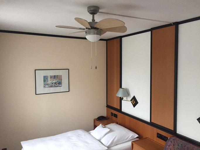 Bedroom 4, Hotel Seebach, Erlangen-Höchstadt