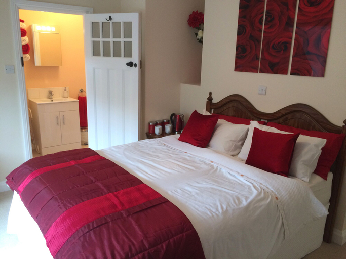 Bedroom 2, Pwll-y-Faedda, Powys