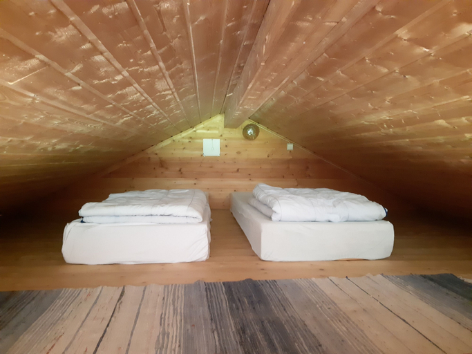 Bedroom 2, Eidsdal Camping og Feriehus, Norddal