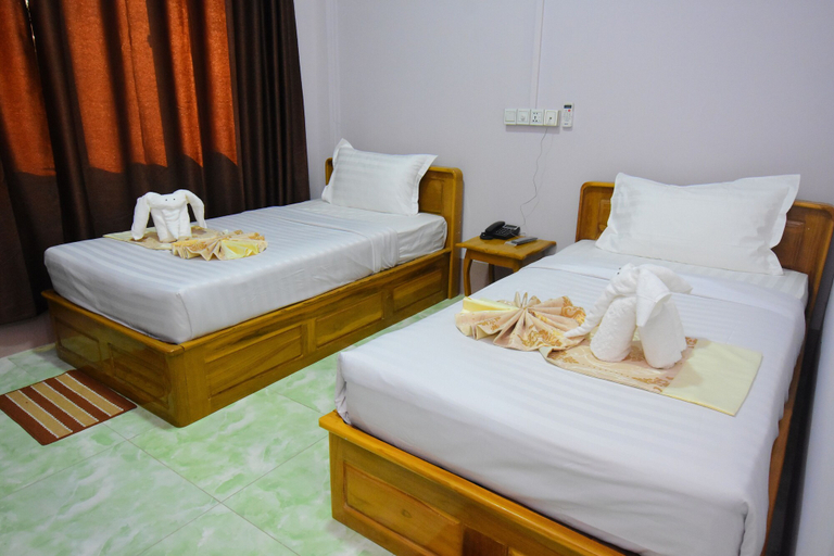 Bedroom 4, Royal Palace Hotel, Magwe Minbu