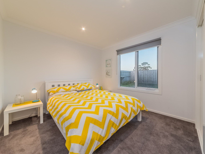 Bedroom 2, 7 Boardwalk Lakeside in Cowes, Bass Coast - Phillip Is.