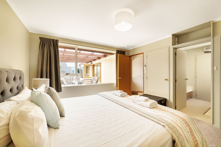Bedroom 3, Picturesque View, Queenstown-Lakes