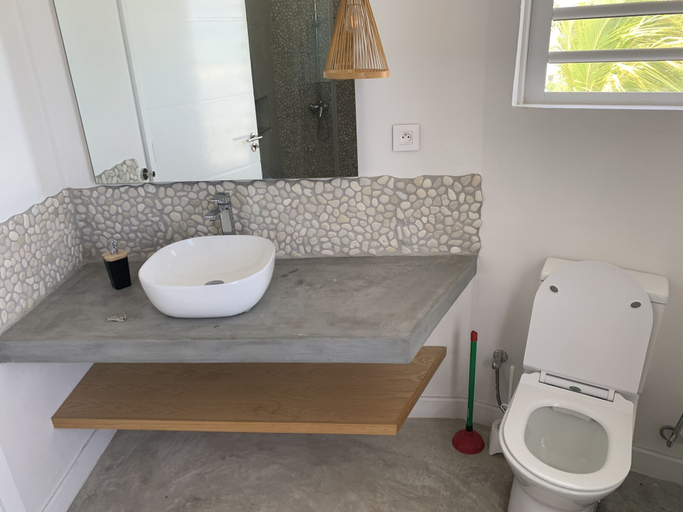Bathroom 5, Luxury beachfront villa with private pool and cozy Pavillon with private jacuzzi on rooftop terrace