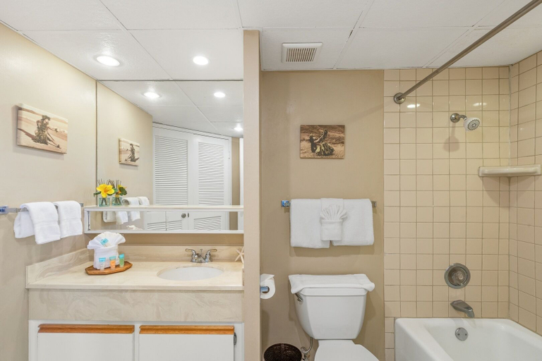 Bathroom 5, Kaanapali Shores 422 - 1Br Condo, Maui