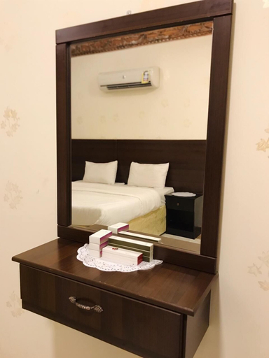 Bedroom 2, Revan Hotel, Makkah