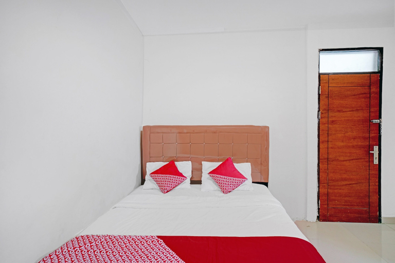 Bedroom 2, Hotel O Stm Suite Near Amplas Bus Terminal, Medan