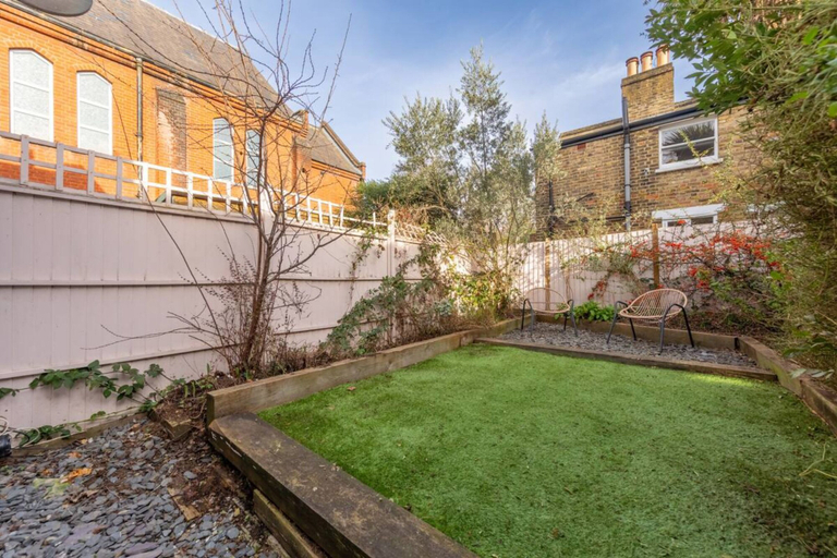 Exterior & Views, Tranquil 1 Bedroom Flat in Peckham, London