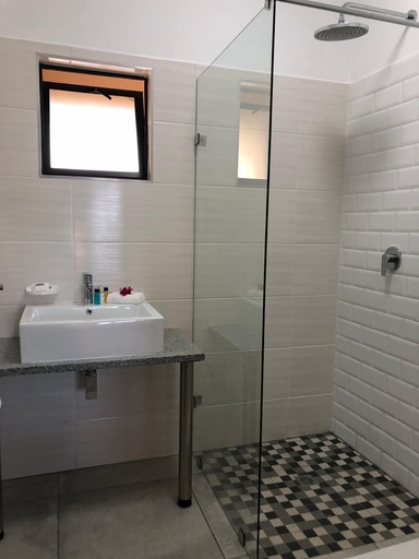 Bathroom 4, Aguia Negra, Vilanculos