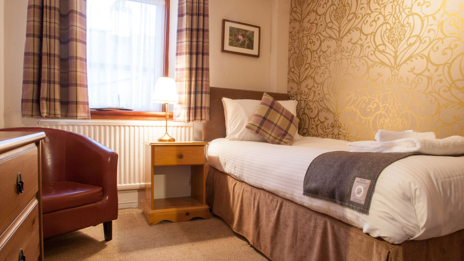 Bedroom 2, Kinlochewe Hotel, Highland
