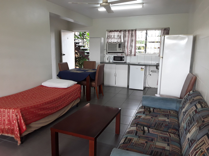 Bedroom 2, Accommodation On Sheridan, Cairns