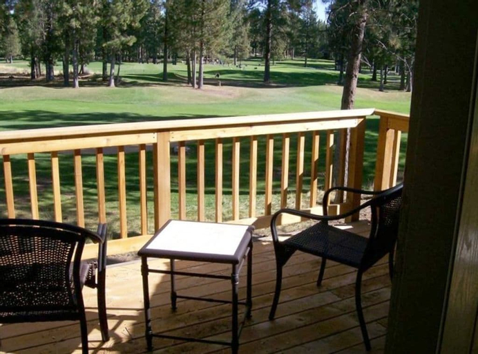 Widgi Creek Golf Course 18th Fairway 3 BR 3 BA New Townhome, Deschutes