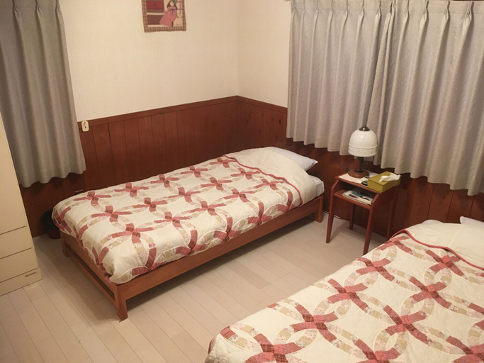 Bedroom 3, Guesthouse UNILA, Hakusan