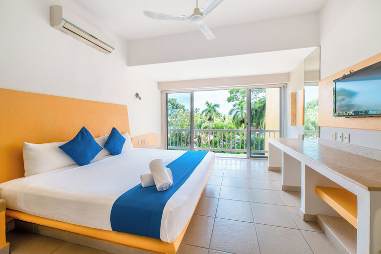 Bedroom 3, Hotel Ixzi Plus, José Azueta