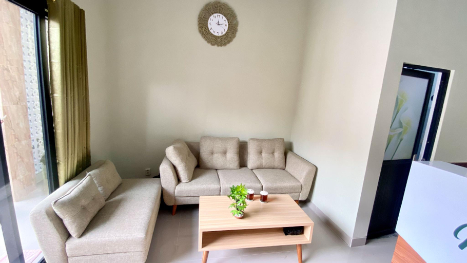 Public Area 3, Madina Guest House Syariah near Gembira Loka Zoo Yogyakarta Mitra RedDoorz, Bantul