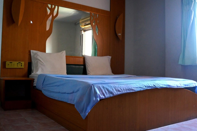 Bedroom 2, Fueang Fha Palace Hotel, Muang Buri Ram