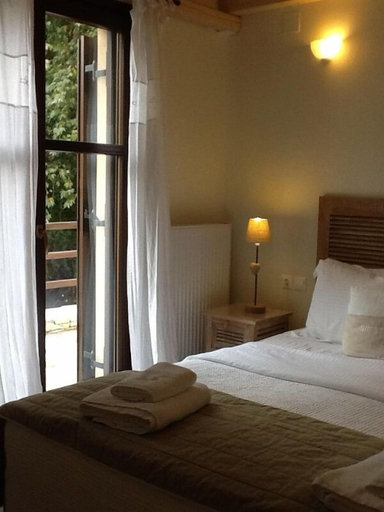 Bedroom 4, Eleonas Vergopoulou, Thessaly