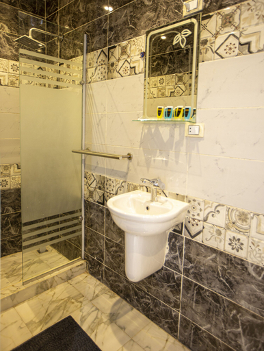 Bathroom 5, Life Pyramids Inn, Unorganized in Al Jizah