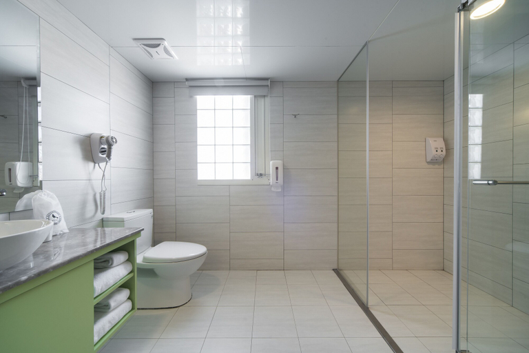 Bathroom 4, Xinshe Hotel Hsinchu, Hsinchu City