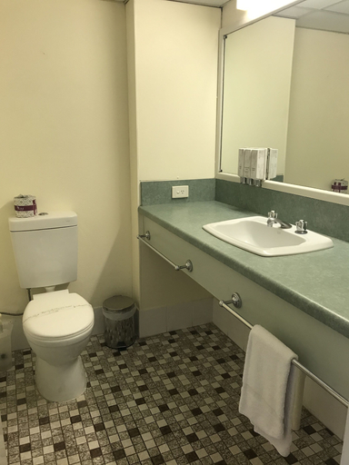 Bathroom 4, Emerald Central Hotel, Emerald
