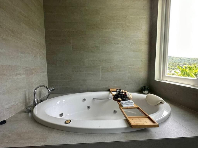 Bathroom 3, Luxury Matahari Seaview, Phuket Island