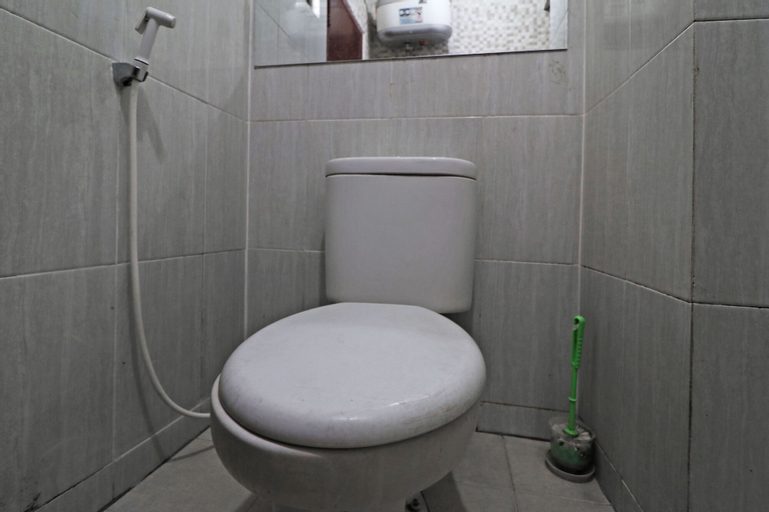 Bathroom 4