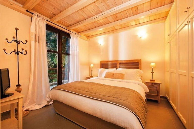 Bedroom 2, Eleonas Vergopoulou, Thessaly