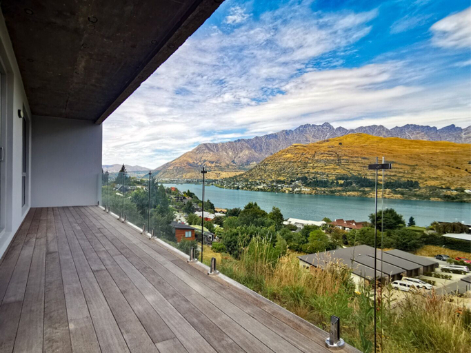 Others 5, One Bedroom Unit with Panoramic Views, Queenstown-Lakes