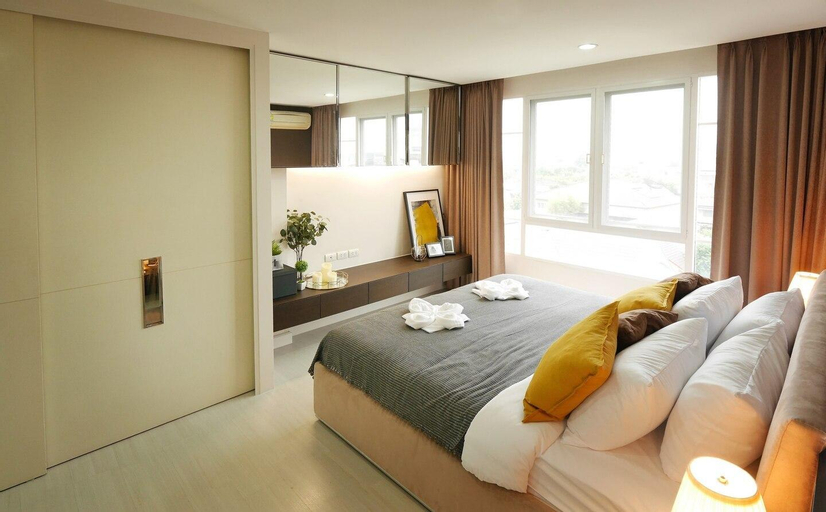 Bedroom 2, Peaceful City Living-1 min from BTS Krung ThonBuri, Khlong San