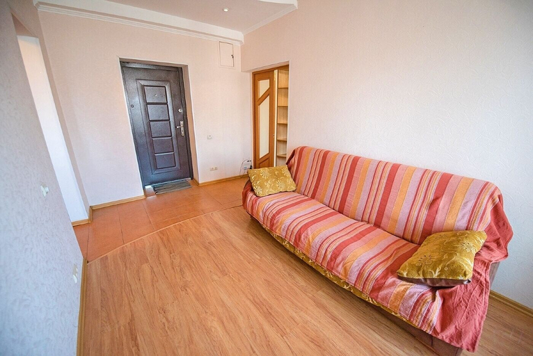 Others 5, Apartment on Verhneportovaya 2A, Vladivostok gorsovet