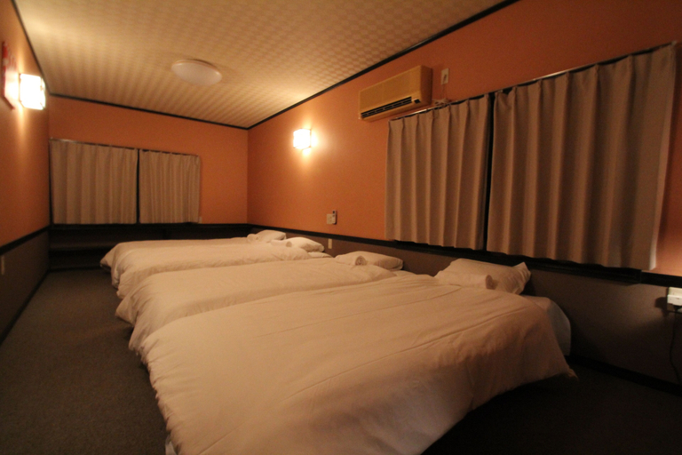 Bedroom 2, Guesthouse IROHA, Gojō
