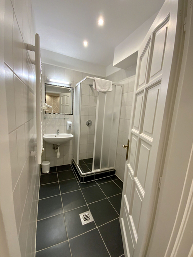 Bathroom 4, Bastya Conference and Wellness Hotel, Miskolci