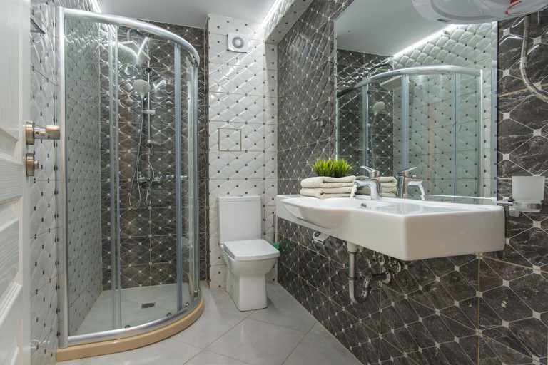 Bathroom, Nikki Beach Apartments, Pomorie
