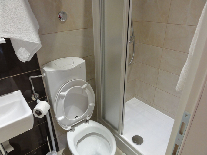 Bathroom, Ivo - Makarska, Makarska