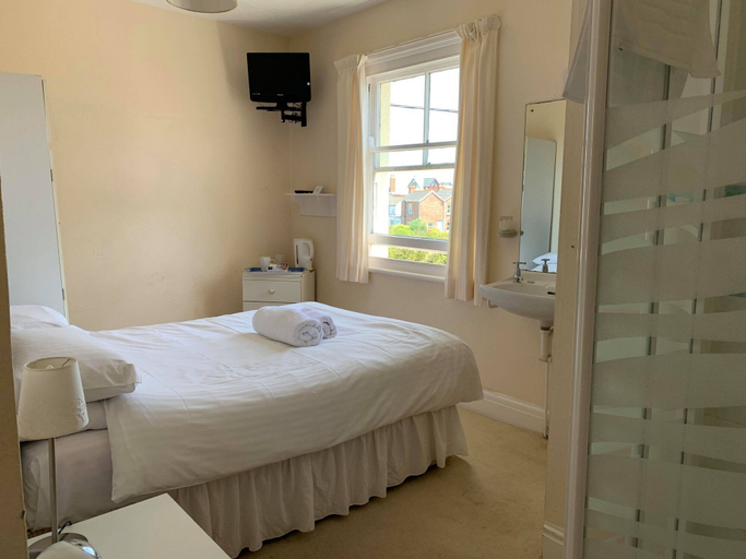 Bedroom 5, Well Parc Hotel, Cornwall