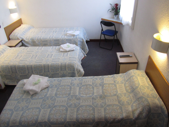 Bedroom 2, Hotel Duchesse Anne, Hautes-Pyrénées