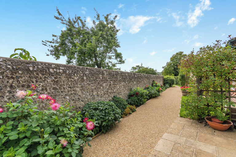 Others 5, The Garden Room - Tiger Inn, East Sussex
