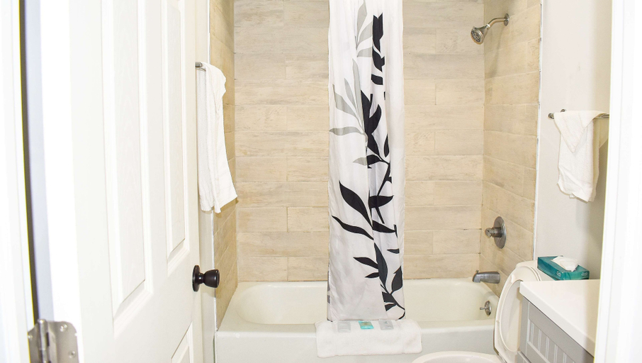 Bathroom 4, Magnuson Hotel Extended Stay Canton Ohio, Stark