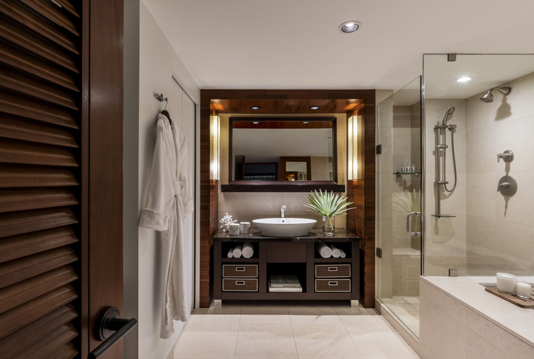 Bathroom 5, Carillon Miami Wellness Resort, Miami-Dade