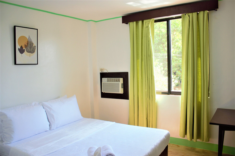 Bedroom 3, Linde's Inn Coron, Coron