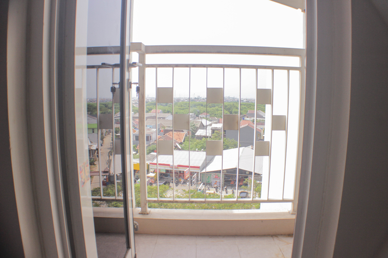 Others 5, Modern and Cozy Studio at Springlake Summarecon Bekasi Apartment By Travelio, Bekasi