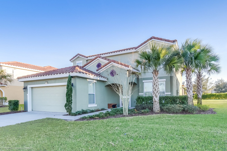 Exterior & Views 2, 6 Bed 4 Ba Villa with Pool & Spa, Polk