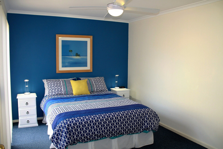 Bedroom, Seafaring at Fingal Bay, Port Stephens