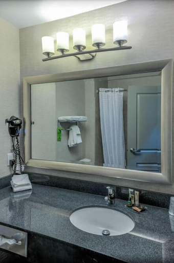 Bathroom 3, Timber Ridge Inn and Suites, Division No. 18