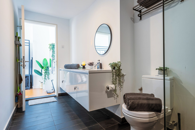Bathroom 3, 4Pax Studio with Magnificent View PJ SS2, Petaling Jaya