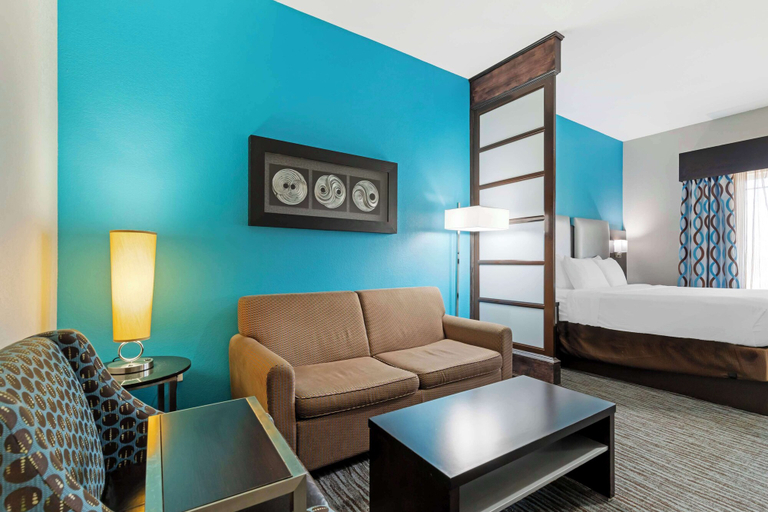 Bedroom 4, Best Western Plus Pleasanton Hotel, Atascosa