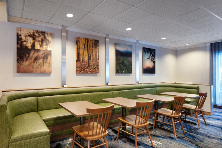 Food & Drinks 5, Fairfield Inn & Suites by Marriott Albany, Dougherty